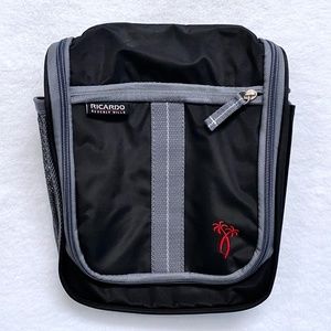RICARDO BEVERLY HILLS Hanging Travel Organizer